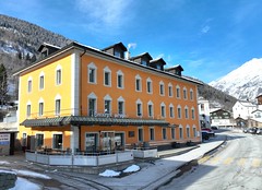Hotel Des Alpes ve Fieschi