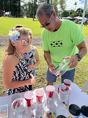 Hawaiian Electric at Resilience Hub Makahiki and Community Resource Fair — Nov. 12, 2022: Keiki put chips in jars to tell us what they think is most important in building a more sustainable and resilient future.