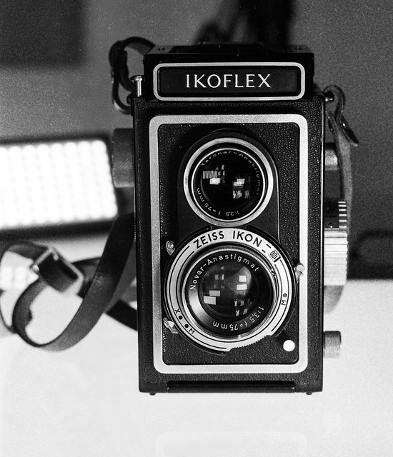 Ikoflex Ia TLR with Novar 75/3.5 lens - Linhof_Xenar150f45_Aviphot_002