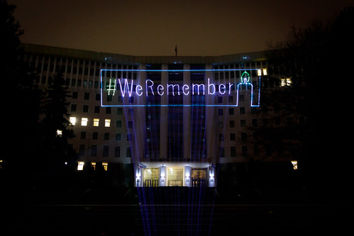 27.01.2023 - Parlamentul s-a aliniat Campaniei „We remember”, lansată în contextul Săptămânii Internaționale de Comemorare a Holocaustului