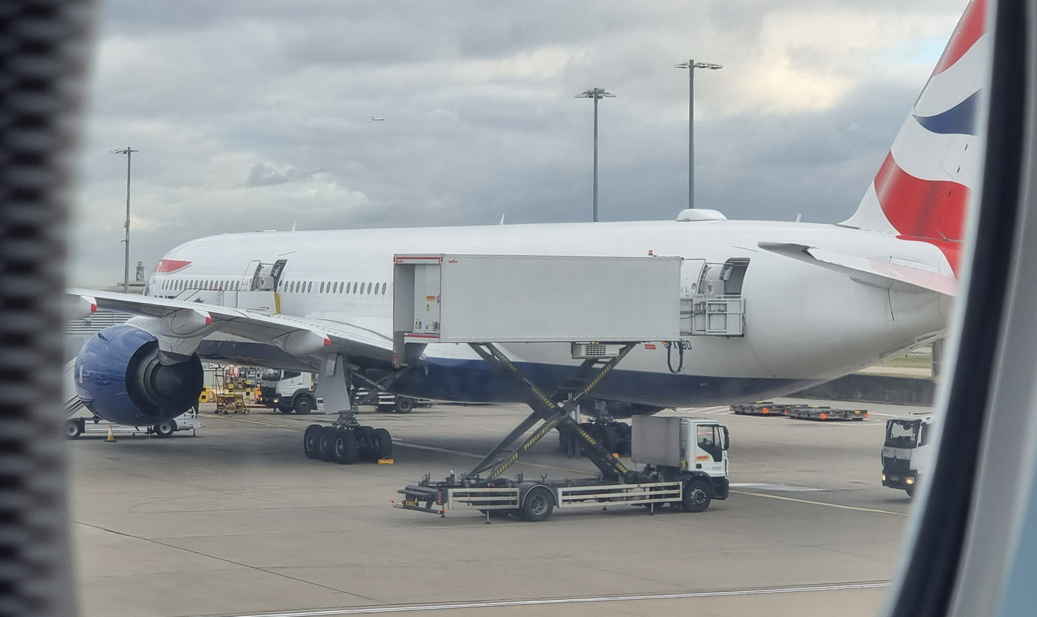 Another BA aircraft visible from BA115 taxiing to the runway at Heathrow