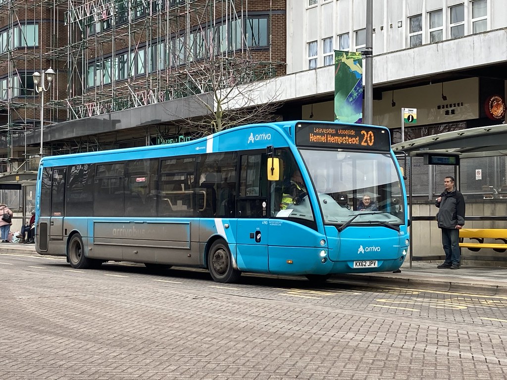 4190-kx62-jpv-optare-versa-here-s-the-4190-arriva-bus-as-flickr