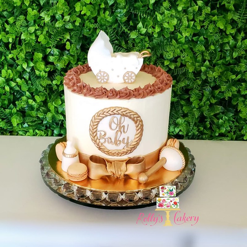 Cake by Rolly's Cakery