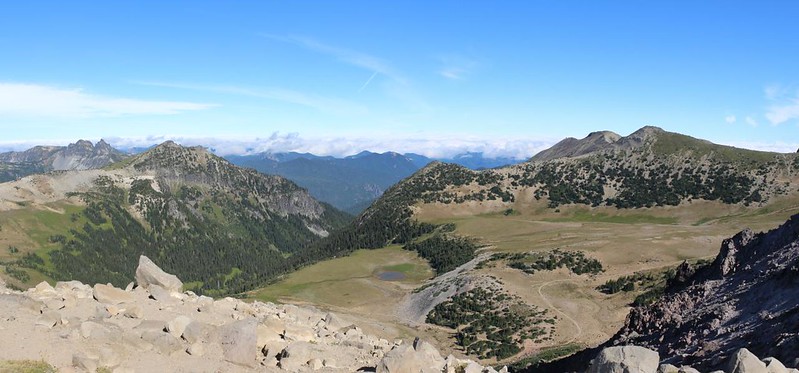 View north from Burroughs Mountain toward Skyscraper Peak, Berkeley Park, and the Mount Fremont Lookout