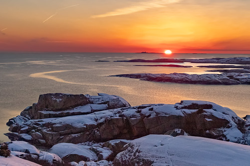 stavern winter sunset sun sunlight snow coast coastline sunsetlight vestfold rakke