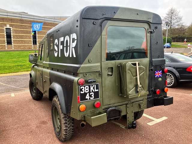 SFOR Land Rover Defender 110