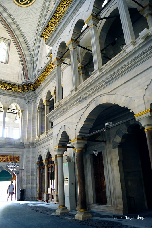 Мечеть Нуруосмание - фрагмент интерьера
