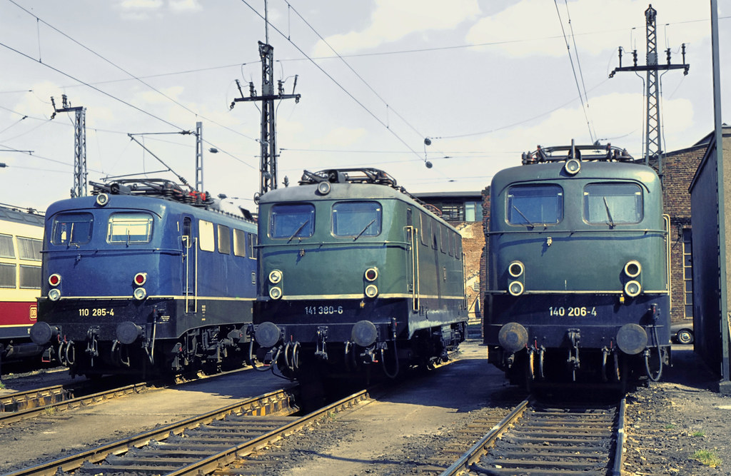DB 140 206 + 141 380 + 110 285 Bw Köln Bbf 31.05.1977