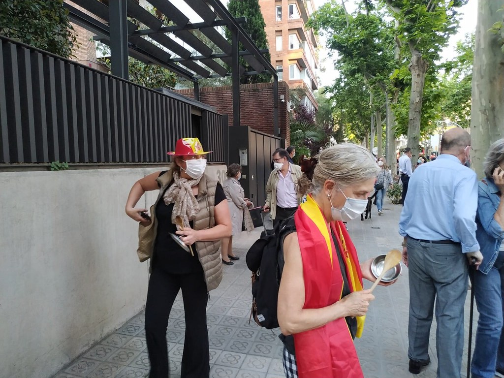 FOTOGRAFÍA. BARCELONA(ESPAÑA), 20.05.2020. Los catalanes resisten y consiguen manifestarse contra el Gobierno de coalición socialcomunista de España . Ñ Pueblo (14)