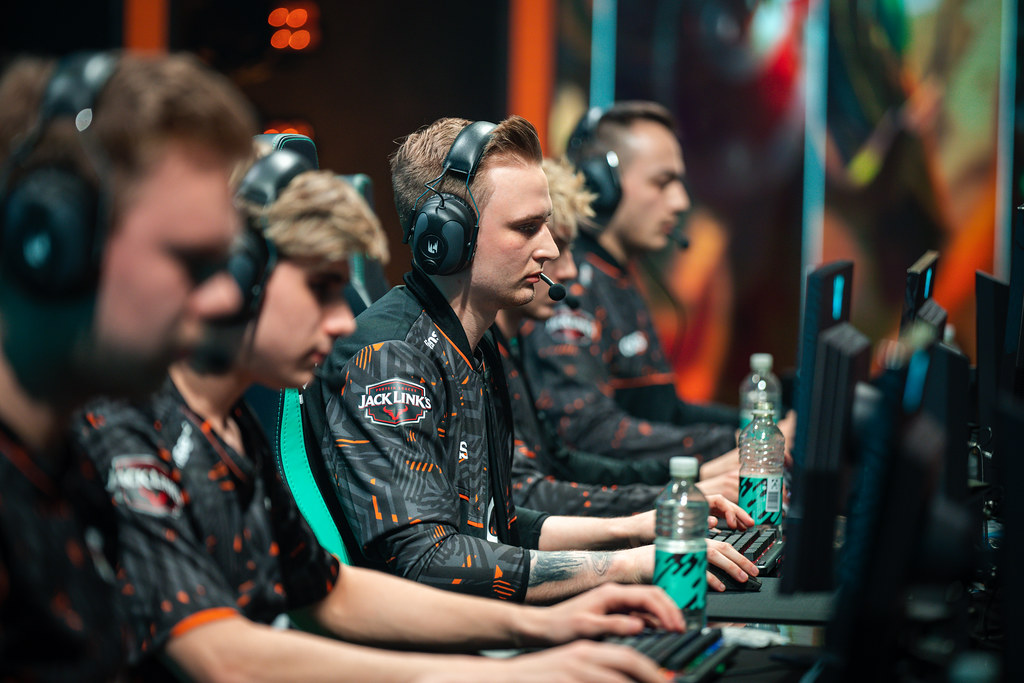LEC Winter 2023 Week 2