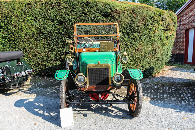 1910 Rover 8HP Tourer