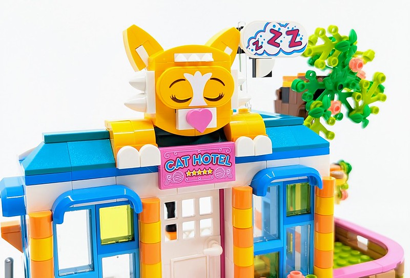 41742: Cat Hotel Set Review