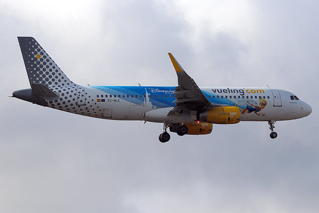 EC-MLE | Airbus A320-232/W | Vueling 