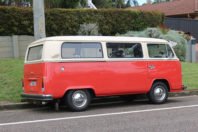 1974 Volkswagen (Type 2) T2b Microbus