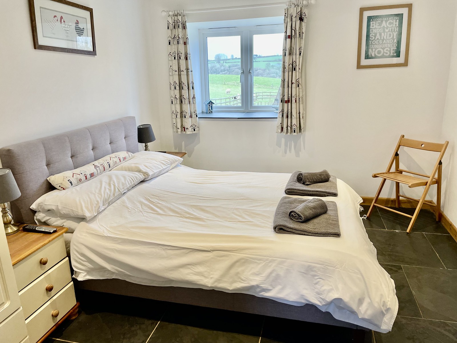 Morvoren Cottage - the double bedroom