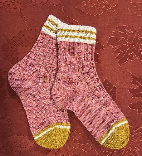 Jocelyne (jocblais) knit these Hope and Sunshine Socks by Tracie Millar that incorporates Togetherness Socks by by Little Home Designs.