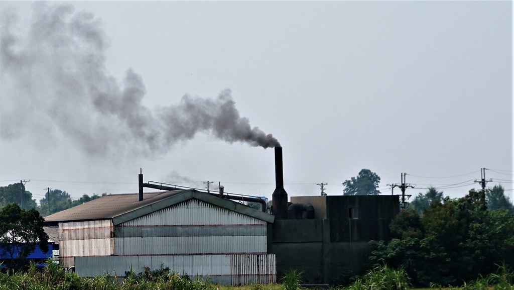 環保署官員表示，「空污大戶」門檻是針對各項空污物，抓出前0.5%排放源所訂出，新增級距的影響對象限縮在51家大規模業者。資料照。攝影：孫文臨