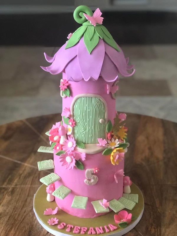 Cake by Baking Artzz