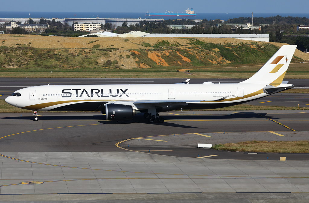 STARLUX Airlines 星宇航空 Airbus A330-941 B-58302