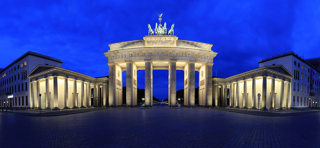 Brandenburg Gate at dawn