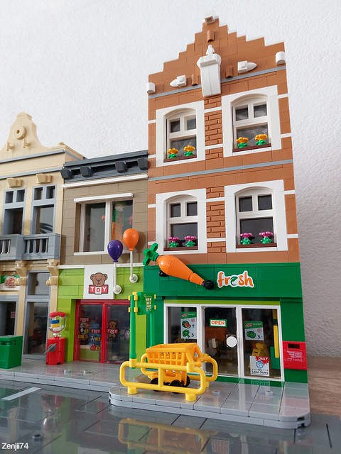 Lego City Fresh supermarket MOC exterior...