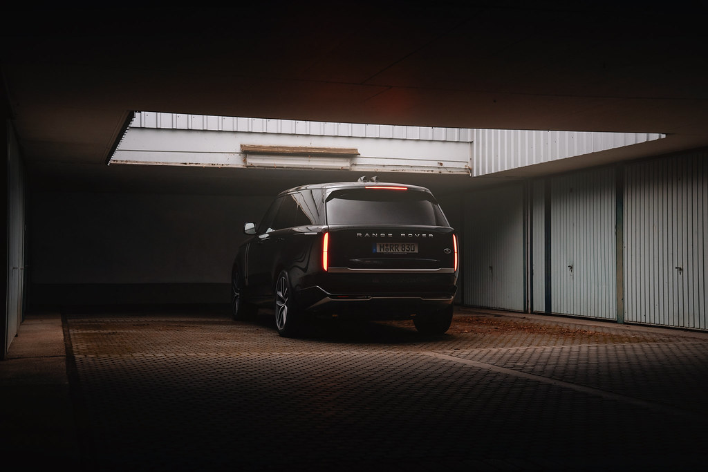 Range Rover First Edition Rear Range Rover First Edition | Milos | Flickr