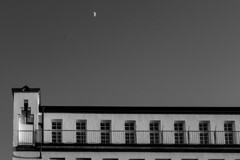 Architektur mit Mond ~ Architecture with moon