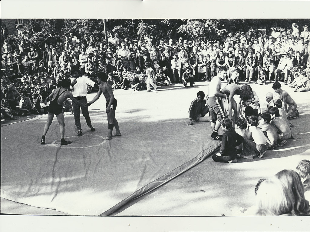 Ringen Wettkämpfe Berlin Bethanien 1976-6 | Hans von Döhren | Flickr