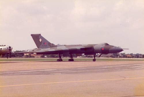 XL425 Avro Vulcan B.2 | by graham19492000