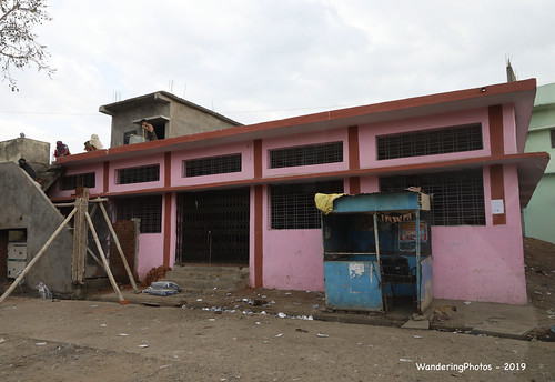 flickruploaded travel pinkpurple indiansubcontinent india gujarat sohagpur buildings extending