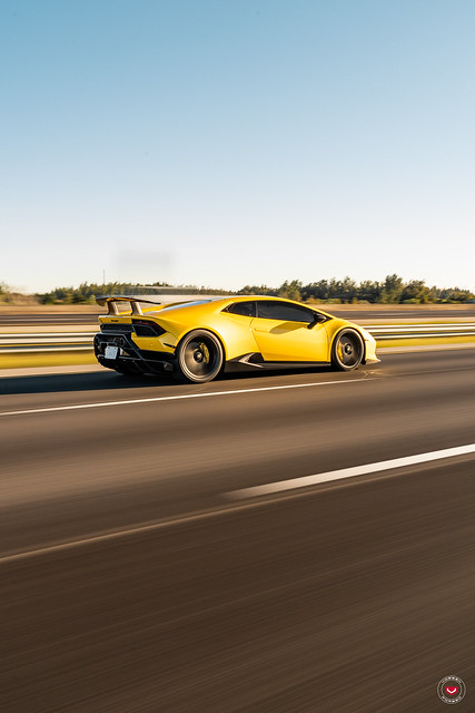 Lamborghini Huracan - M-X Series - M-X2 - © Vossen Wheels 2023 - 405