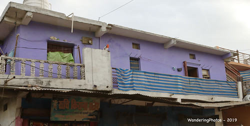 flickruploaded travel pinkpurple indiansubcontinent india gujarat sohagpur buildings purple house shop