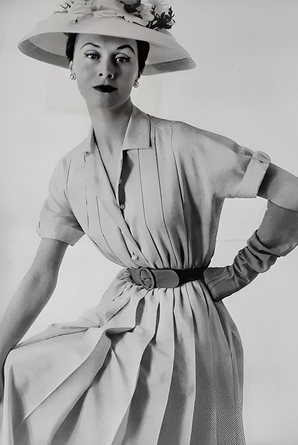 Christian Dior Collection Haute Couture Printemps/Été 1952. Gigi Terwalgne porte 