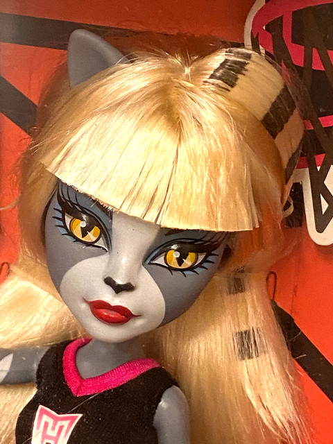 2013 Monster High Fearleading Meowlody