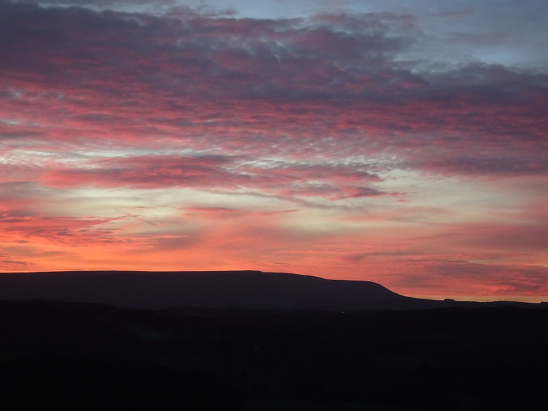 Fantastic sunset in the West - Hay Bluff from Canns Hill
