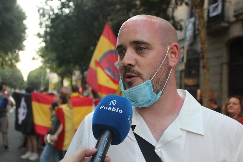 FOTOGRAFÍA. BARCELONA (ESPAÑA), 21.06.2020. Varios catalanes han protestado hoy ante la sede del PSC en Barcelona. Ñ Pueblo (6)