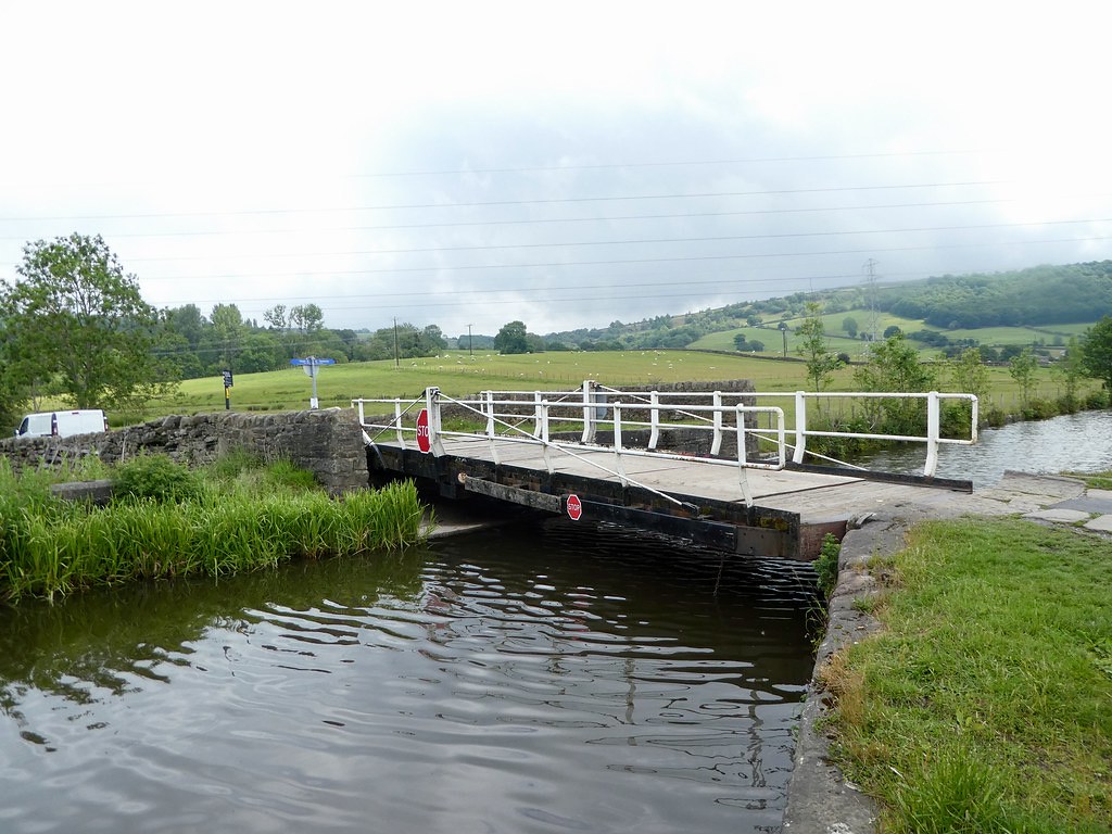 Leeds and Liverpool Canal, Silsden, West Yorkshire