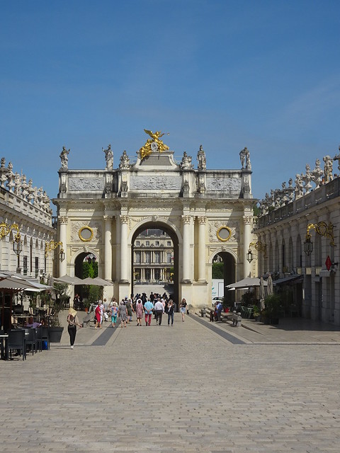 Nancy, La Place Stanislas, La Porte ou Arc Héré (6)