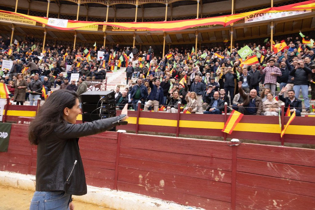 FOTOGRAFÍA. MURCIA (ESPAÑA), 12.02.2023. VOX revienta la Plaza de toros de Murcia, capacidad 15.000 personas, en su gran acto de campaña electoral del 28M 2023. Ñ Pueblo (9),.