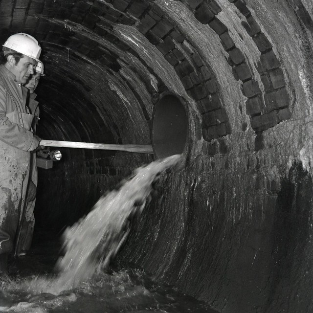 Princess Parkway Sewer Cracks in Brickwork, 1969