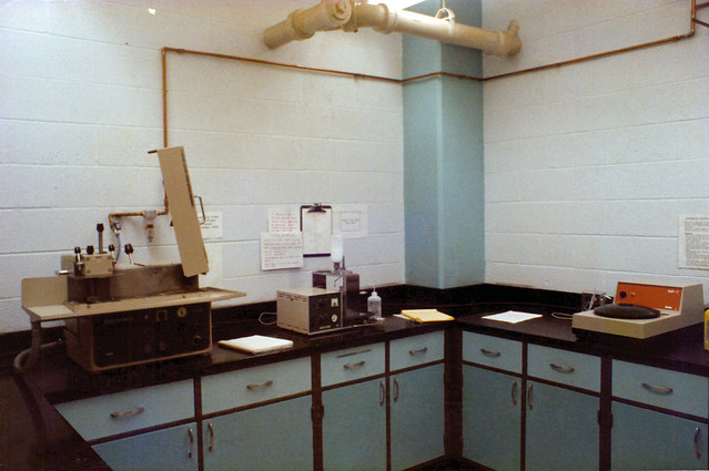 CWRU White Building Lab circa 1987
