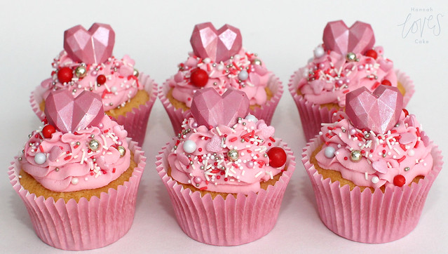 pink hearts cupcakes