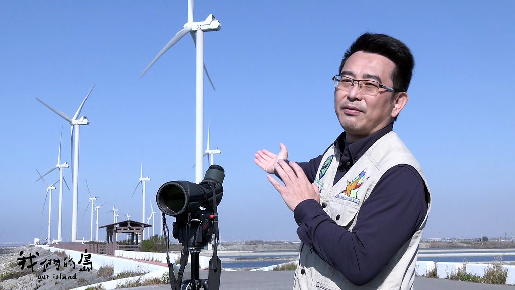 彰化鳥會總幹事李益鑫觀察，漢寶濕地設置風機後，鳥會改變飛行模式，避開風機集中處。
