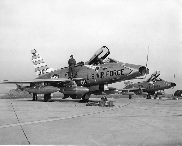 F-100D 56-3313 & F-100F 56-3903, 493rd TFS, 48th TFW