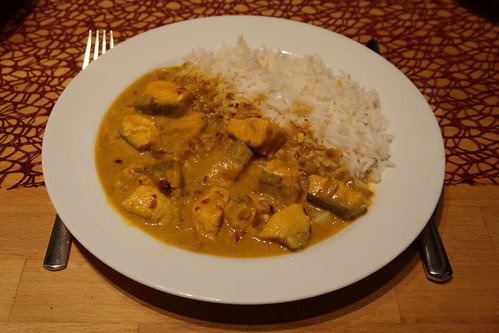 Schnelles Lachs-Curry zu Basmati-Reis (meine Portion)