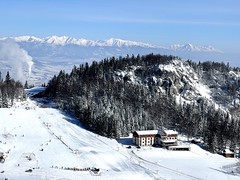 Výhled na Tatry ze sjezdovky Hlavní
