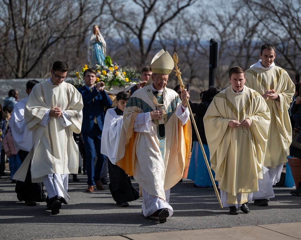USA - Fiesta de N.S. de Lourdes en la Gruta de Emmitsburg, Maryland