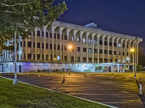 Paul G. Rogers Federal Building and U.S. Courthouse, 701 Clematis Street, West Palm Beach, Florida, USA / Built: 1972-1973 / Floors: 4 / Total Square Footage: 81896 / Building Usage: Governmental / Architectural Style: Contemporary