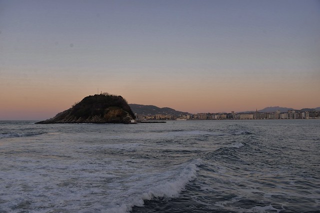 Bahía de San Sebastián desde el Peine de los Vientos