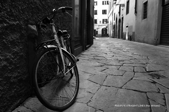 Via del Corno (off Via dei Leoni),   a Firenze Italia  -  (Published by GETTY IMAGES)